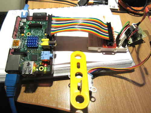 28BYJ-48 28BYJ48 DC 5V 4-Phase 5-Wire Stepper Motor with ULN2003 Driver Board wired up to a Raspberry Pi via a cobbler breakout board